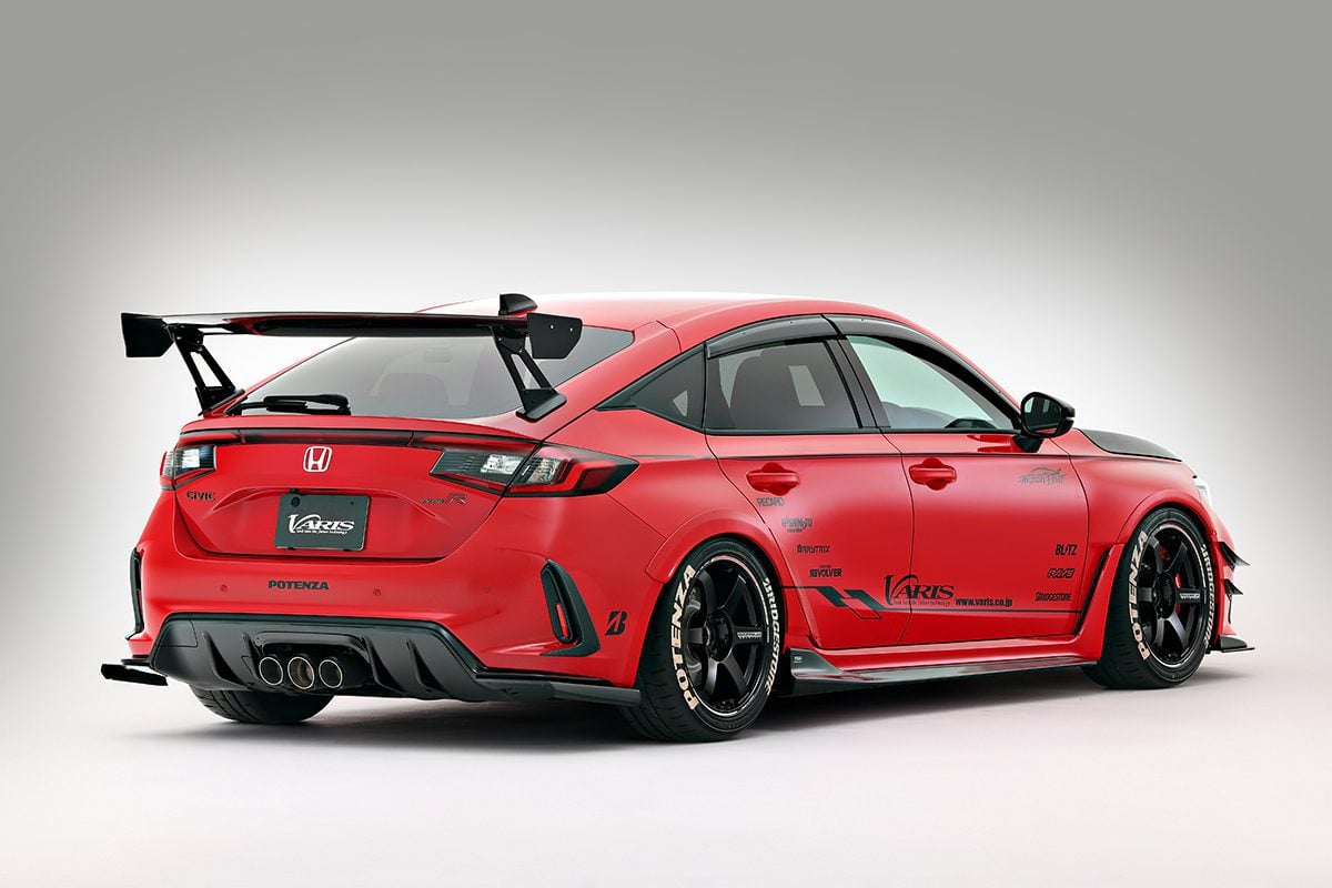 Varis Arising-I Carbon Rear Garnishes for the FL5 Honda Civic Type R - Image 3